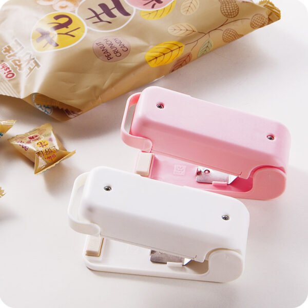 Portable Mini Sealer Home Heat Bag Plastic Food Snacks Bag Sealing - Image 5